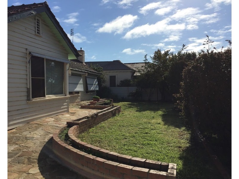 34 Echuca Road, Rochester VIC 3561