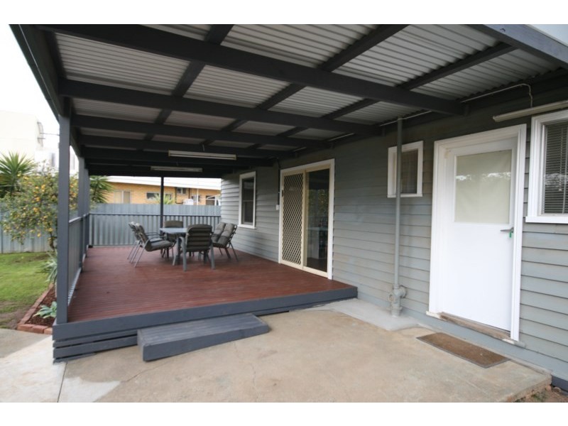 5 Hart Street, Rochester VIC 3561