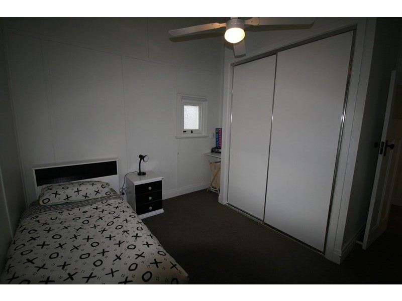 5 Hart Street, Rochester VIC 3561