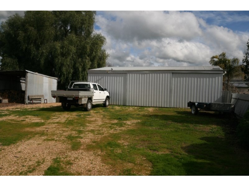 19 Newall Street, Marnoo VIC 3387