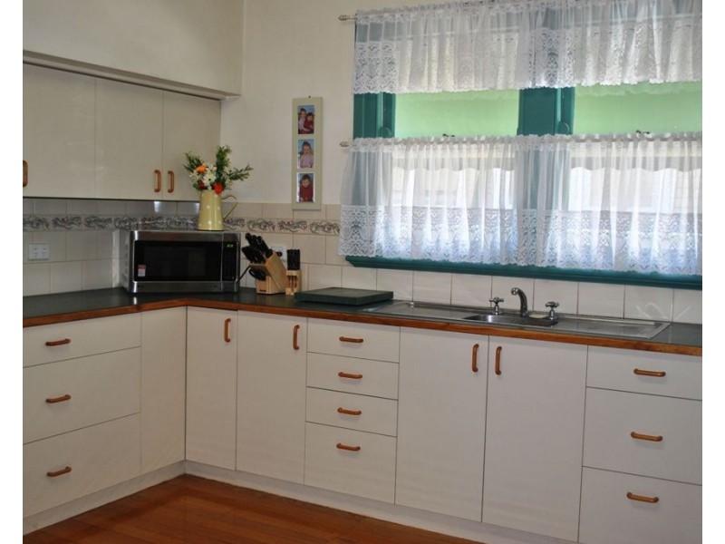 29 Hopetoun Street, Rochester VIC 3561