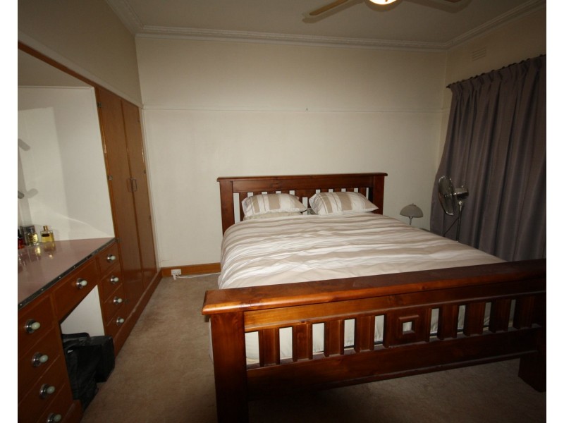 29 Hopetoun Street, Rochester VIC 3561