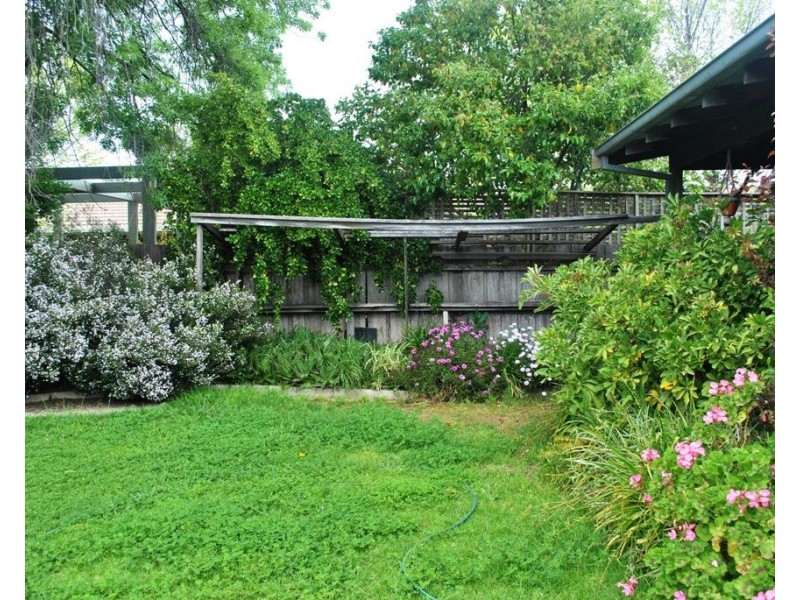 29 Hopetoun Street, Rochester VIC 3561