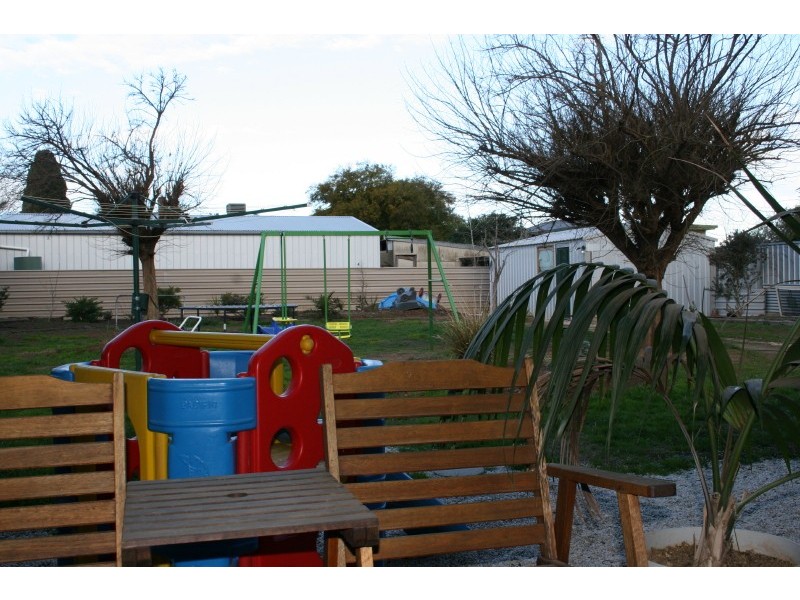 39 Victoria Street, Rochester VIC 3561