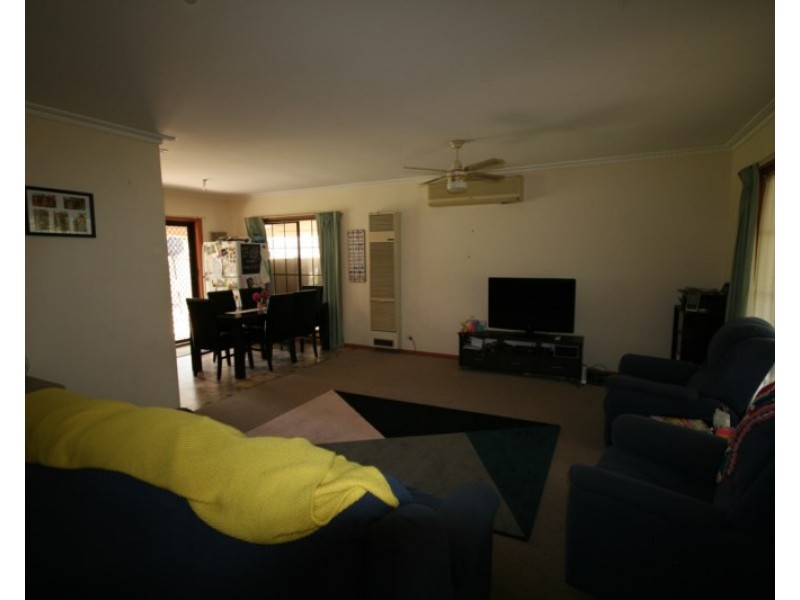 43 Francis Street, Rochester VIC 3561