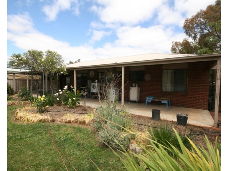 43 Francis Street, Rochester VIC 3561