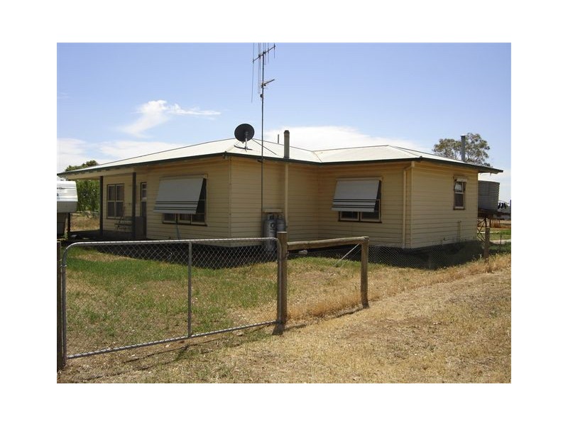 10 Makepeace Lane, Rochester VIC 3561