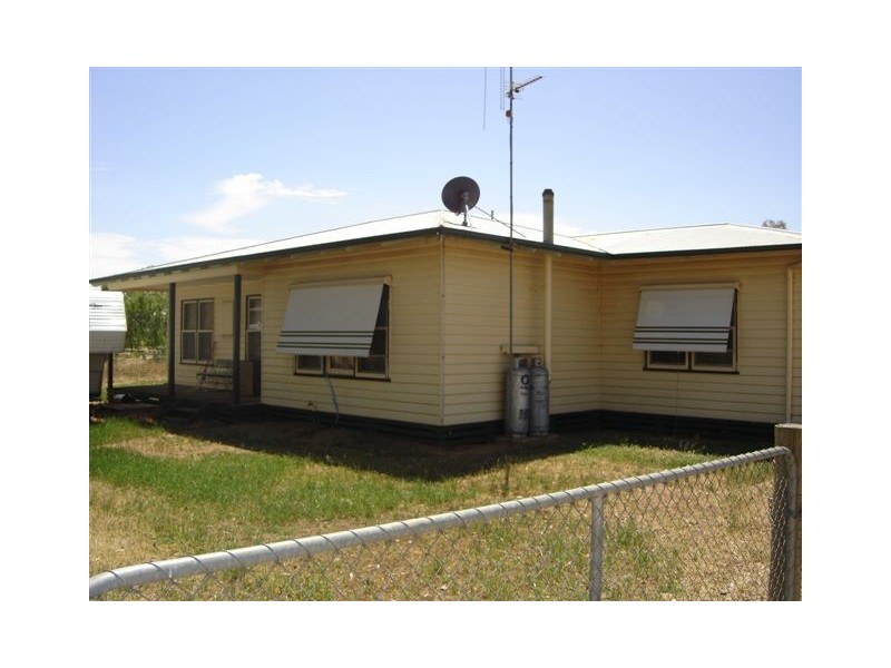 10 Makepeace Lane, Rochester VIC 3561