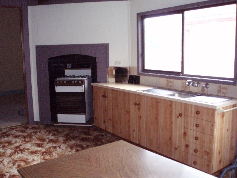 9 Mackay Street, Rochester VIC 3561