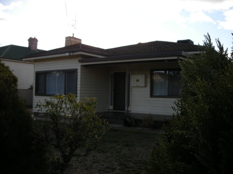 36 Dudley Street, Rochester VIC 3561