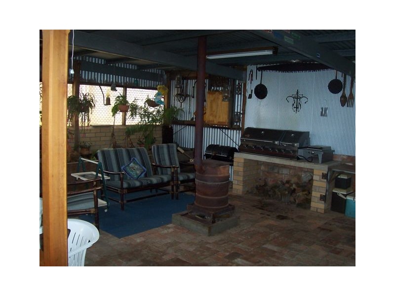 33 Park Street, St Arnaud VIC 3478