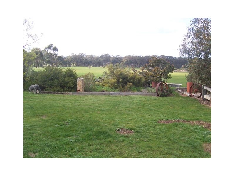 33 Park Street, St Arnaud VIC 3478