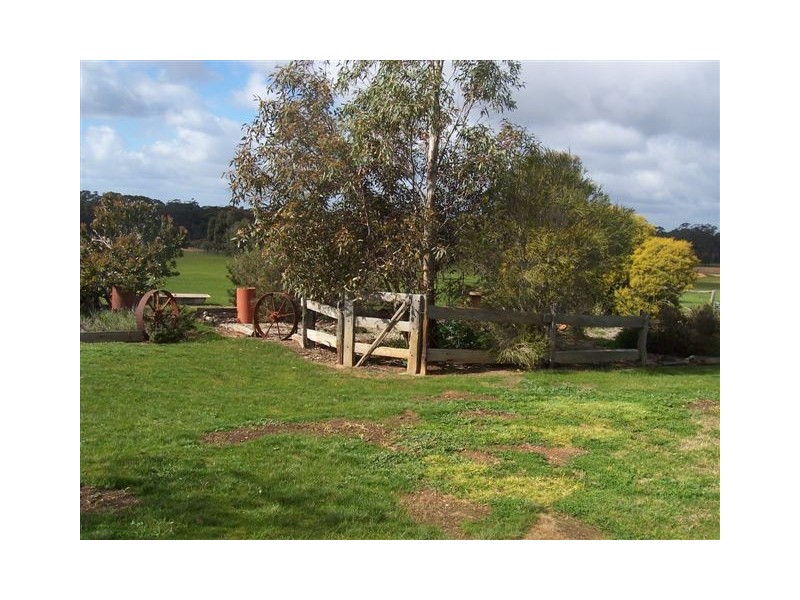 33 Park Street, St Arnaud VIC 3478