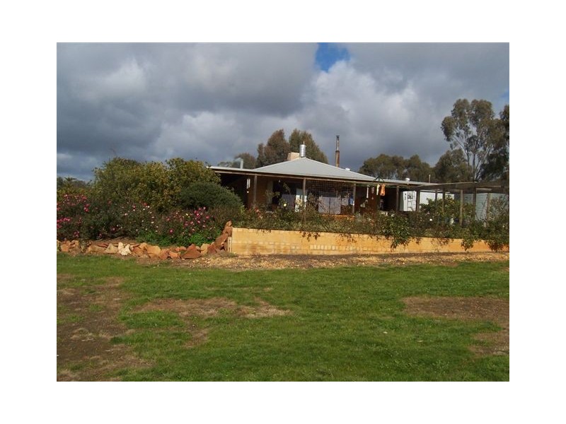 33 Park Street, St Arnaud VIC 3478