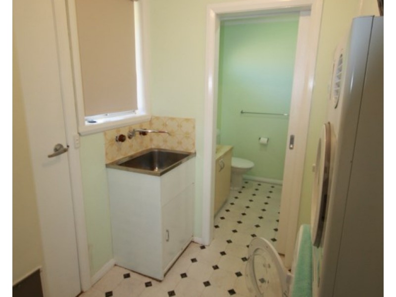 2/9 Priory Street, Rochester VIC 3561