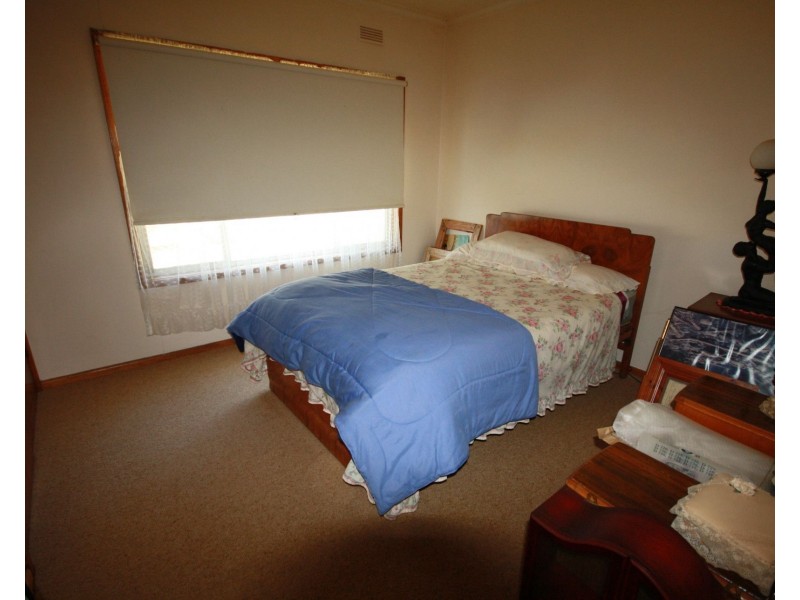 10 McKenzie Street, Rochester VIC 3561