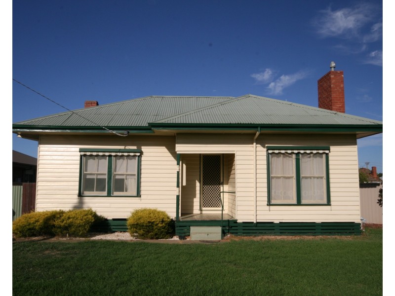 29 Queen Street, Rochester VIC 3561