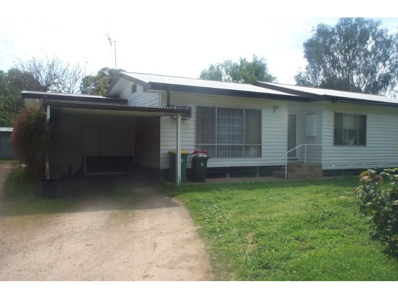 10 McKenzie Street, Rochester VIC 3561