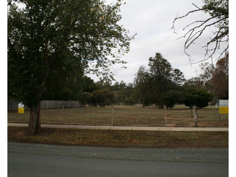 8 Church Street, Rochester VIC 3561