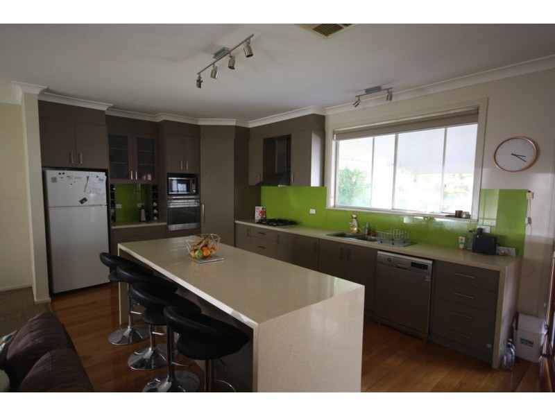 71 Victoria Street, Rochester VIC 3561