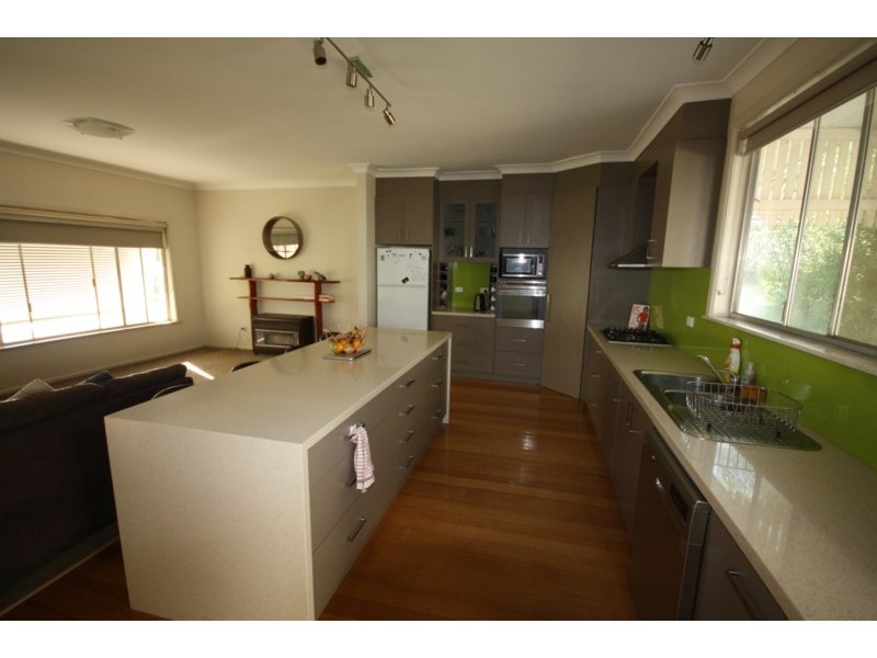 71 Victoria Street, Rochester VIC 3561