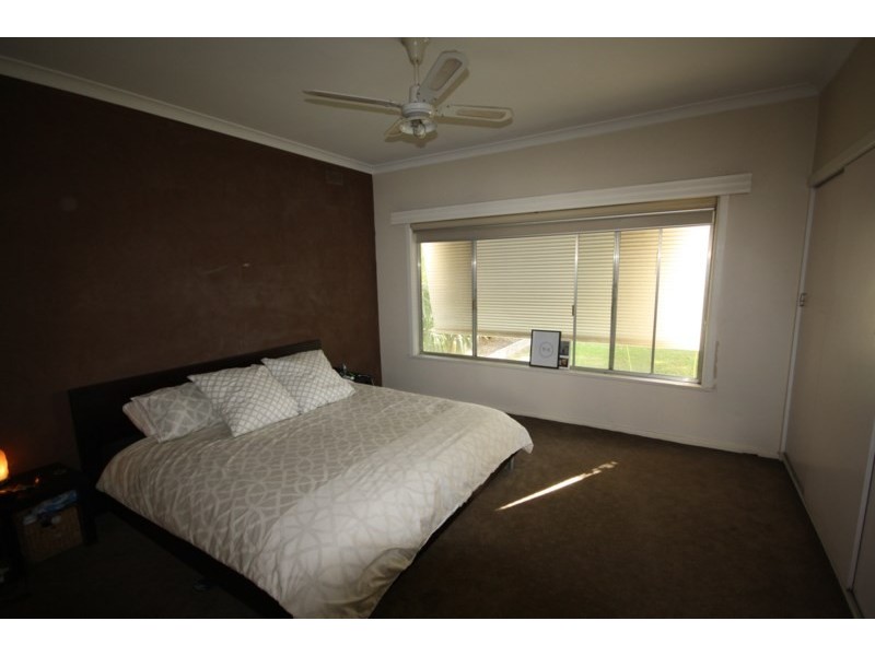 71 Victoria Street, Rochester VIC 3561