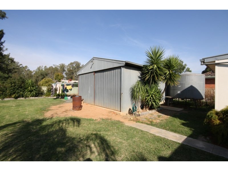 71 Victoria Street, Rochester VIC 3561