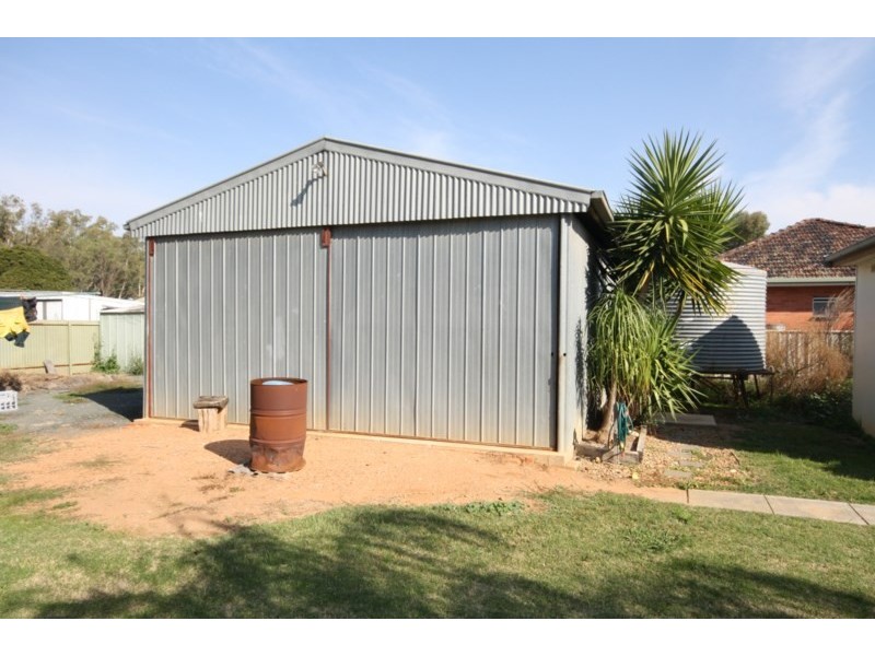 71 Victoria Street, Rochester VIC 3561
