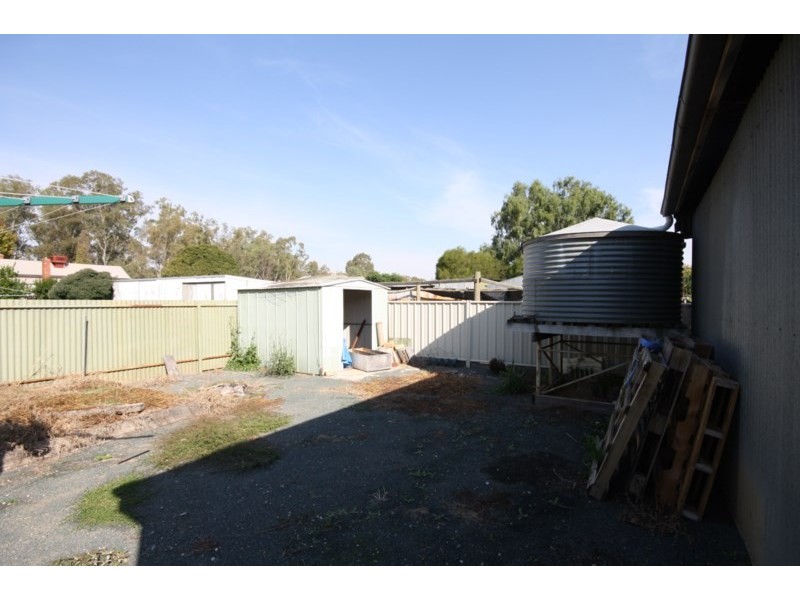 71 Victoria Street, Rochester VIC 3561