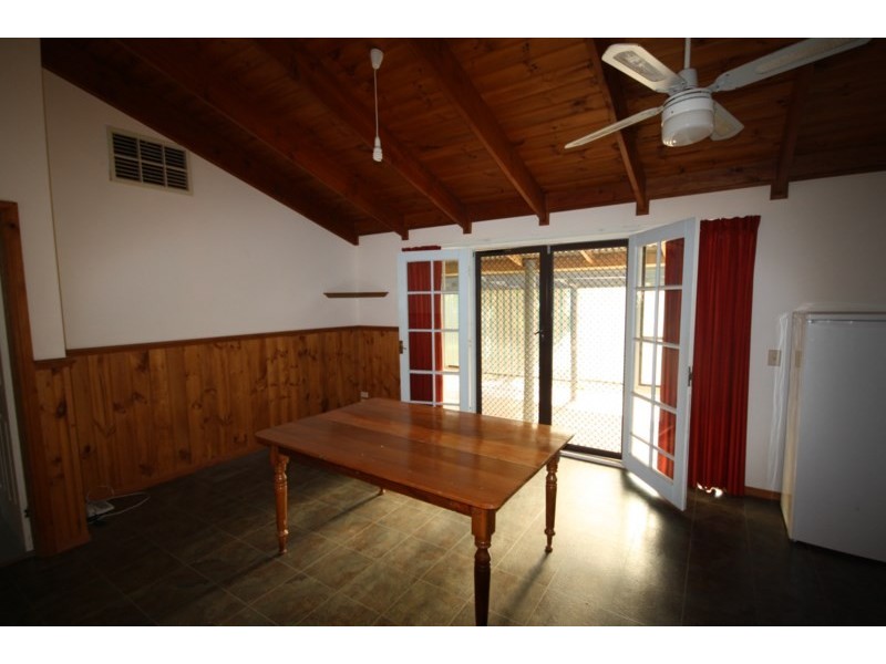 90 Victoria Street, Rochester VIC 3561