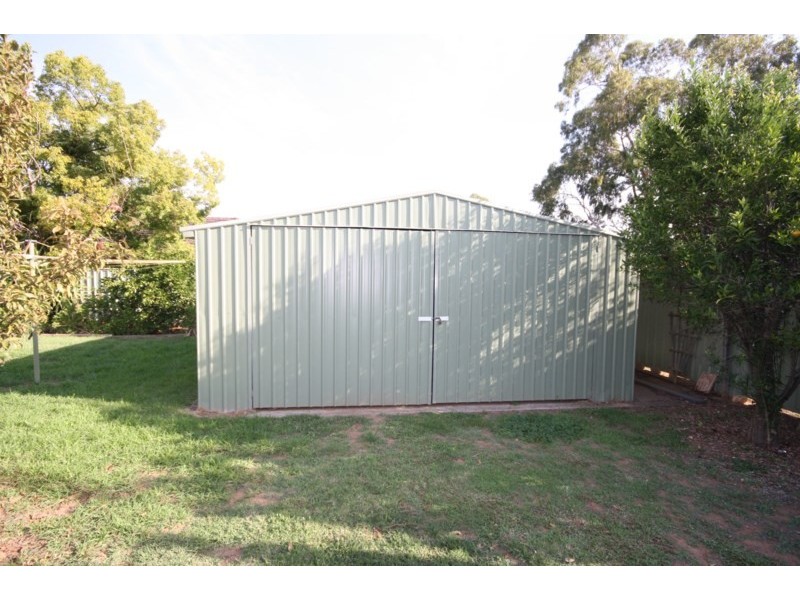 90 Victoria Street, Rochester VIC 3561