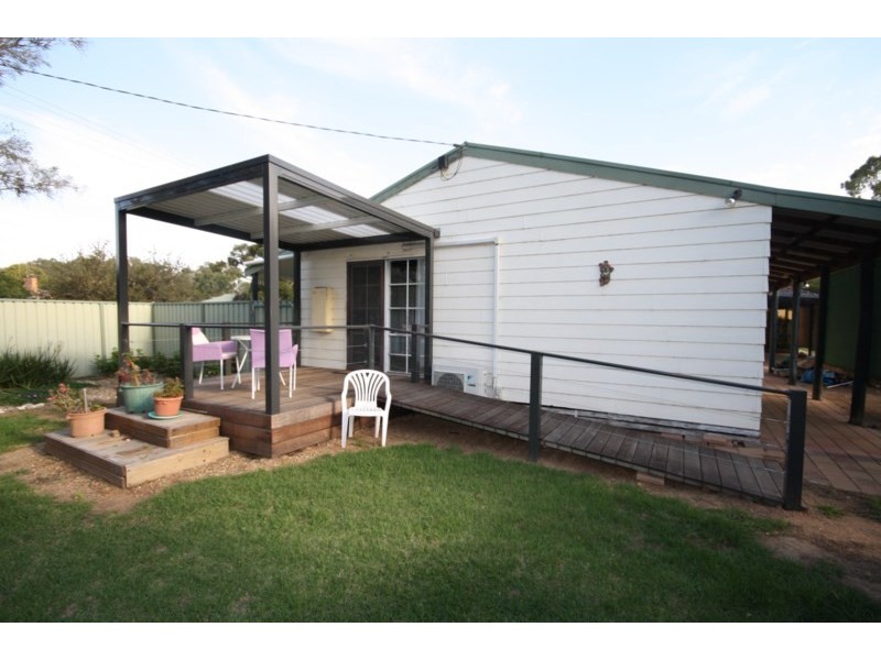 90 Victoria Street, Rochester VIC 3561