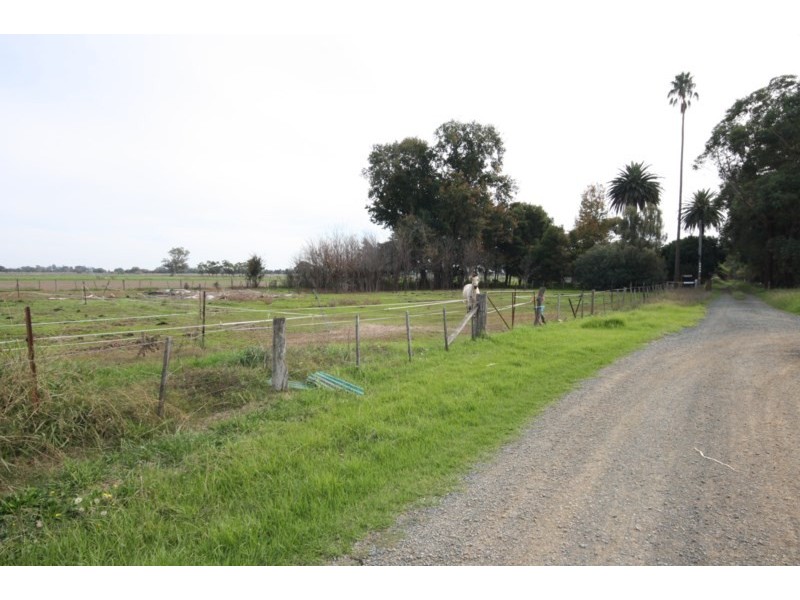 49 Warden Lane, Ballendella VIC 3561