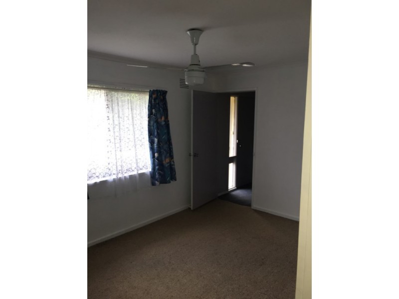 10 Ray Court, Donald VIC 3480