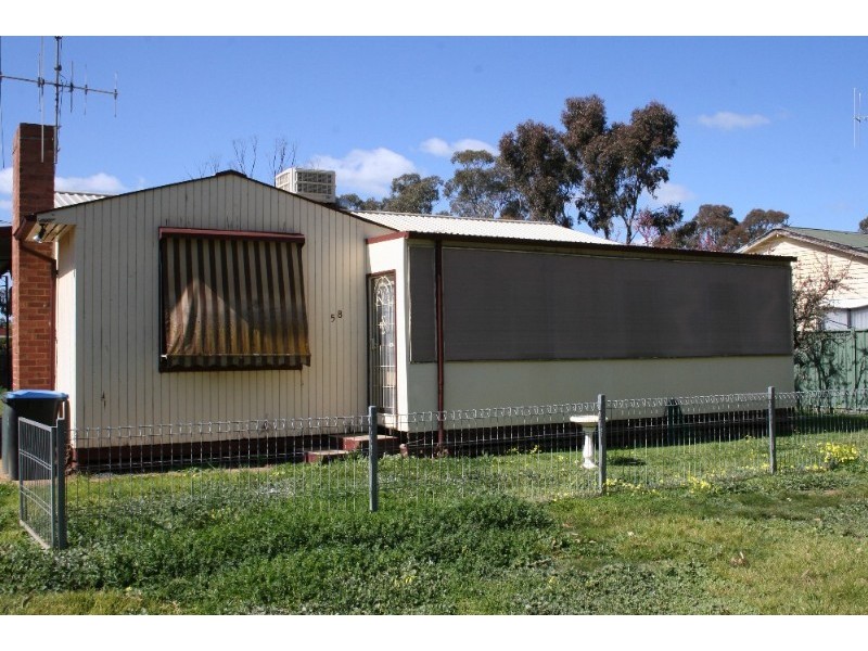 58 Simmie Street, Elmore VIC 3558