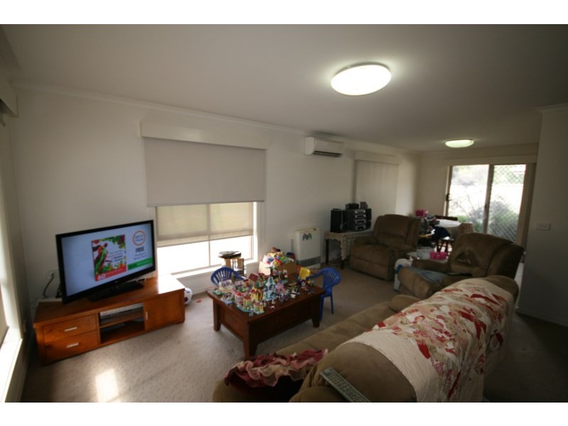 1/15 Dawson Street, Rochester VIC 3561