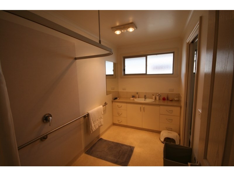 1/15 Dawson Street, Rochester VIC 3561