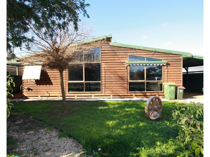 5 King Street, Rochester VIC 3561