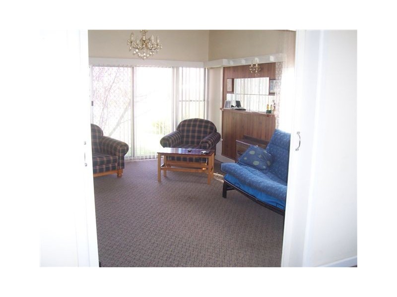 2 Kings Avenue, St Arnaud VIC 3478