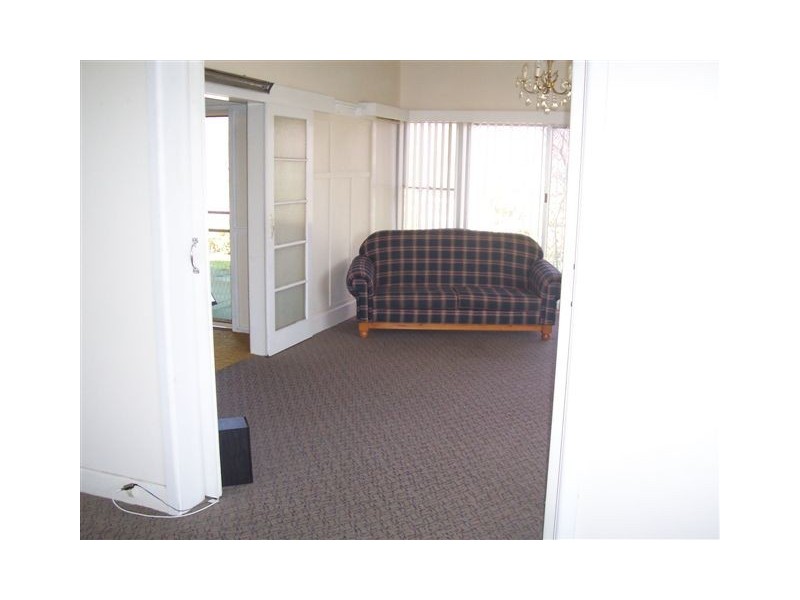 2 Kings Avenue, St Arnaud VIC 3478