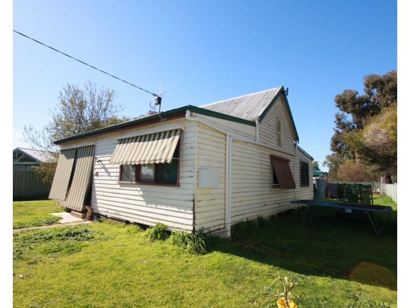 99 Echuca Road, Rochester VIC 3561