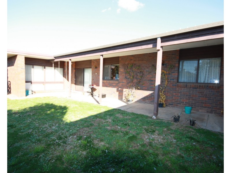 44 Victoria Street, Rochester VIC 3561