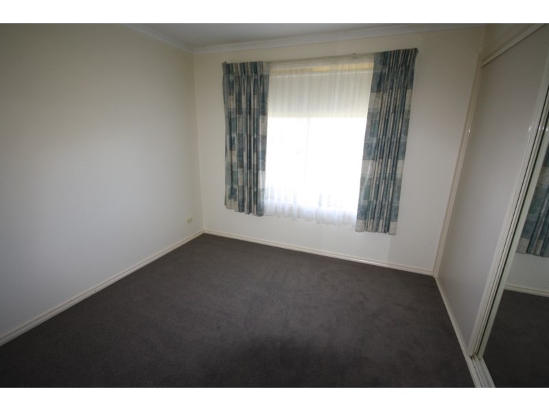 33 Dudley Street, Rochester VIC 3561