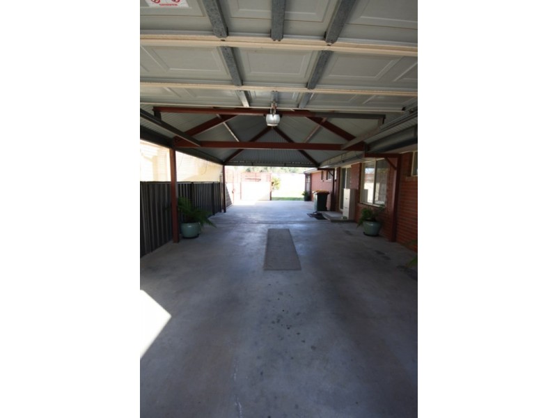 33 Dudley Street, Rochester VIC 3561