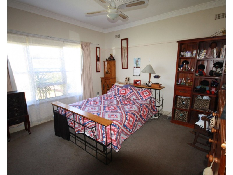 48 Dudley Street, Rochester VIC 3561