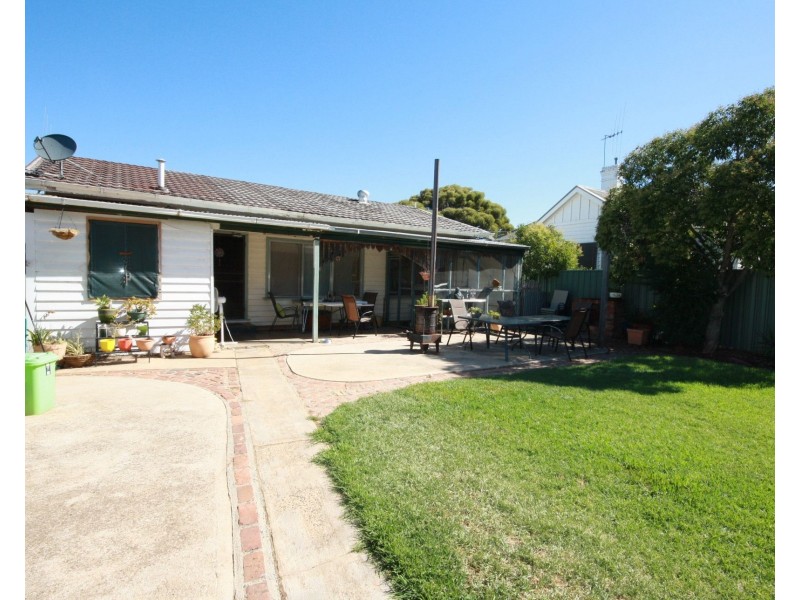 48 Dudley Street, Rochester VIC 3561