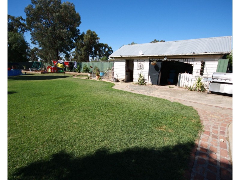 48 Dudley Street, Rochester VIC 3561