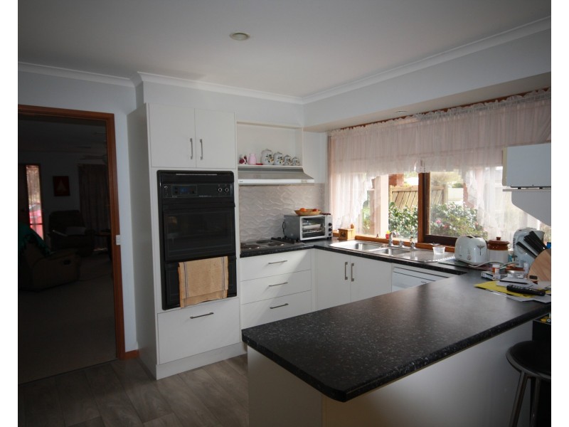 53 Pascoe Street, Rochester VIC 3561