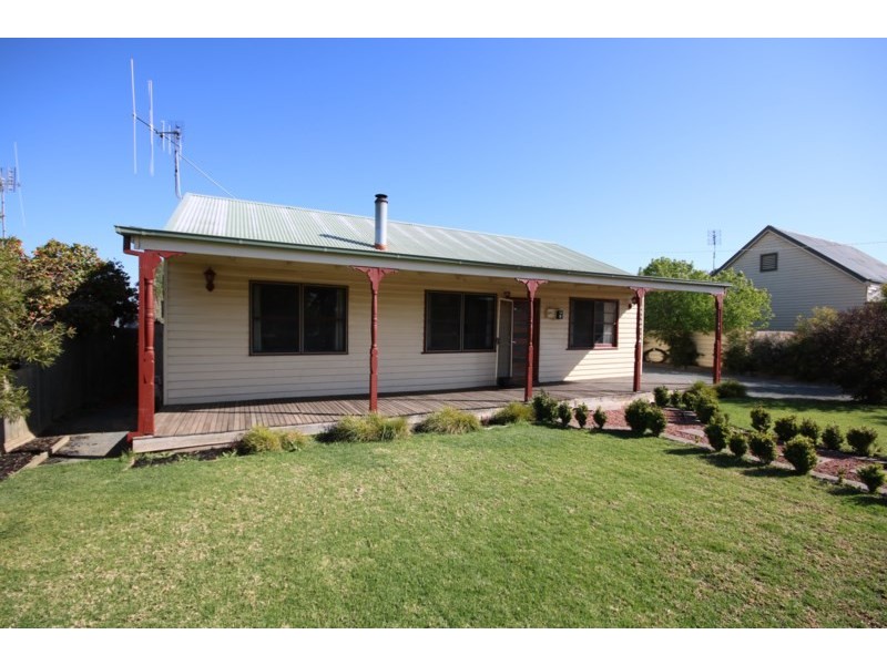 65 Dudley Street, Rochester VIC 3561