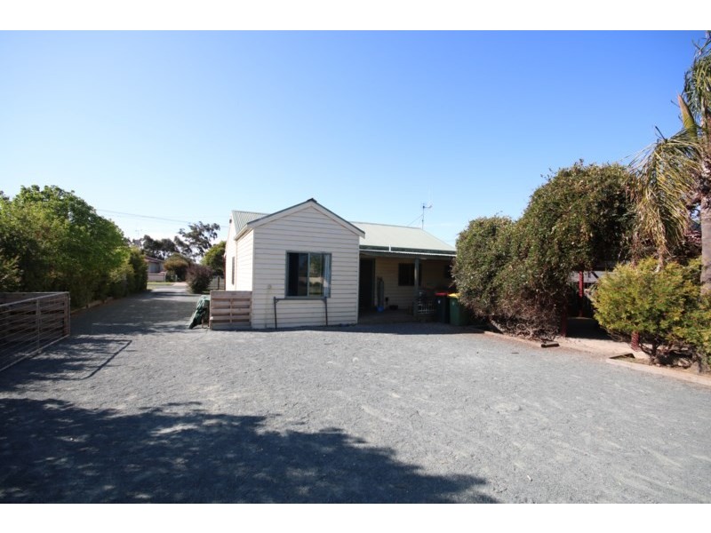 65 Dudley Street, Rochester VIC 3561